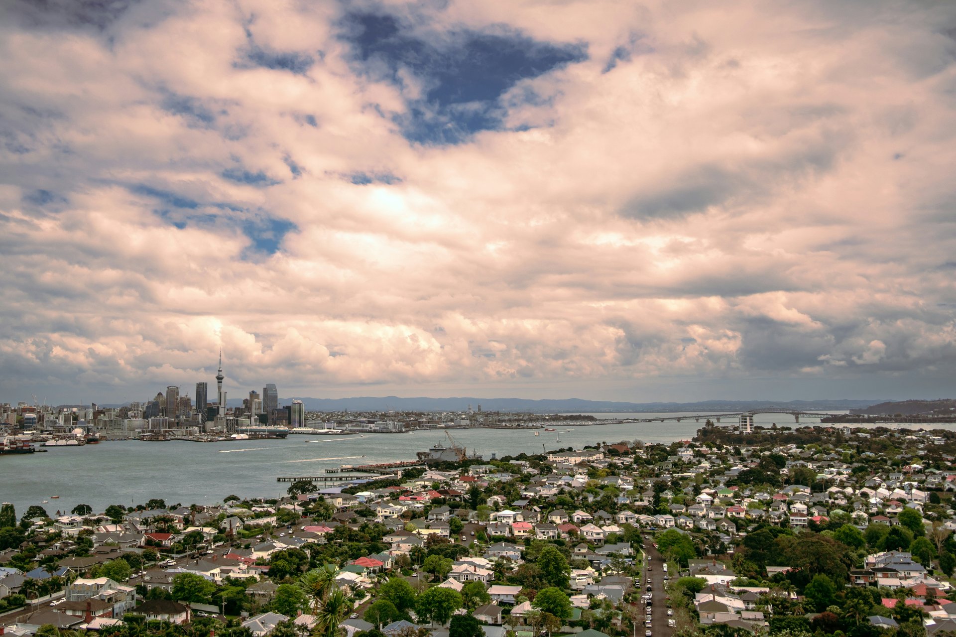  Auckland - A Renter's Guide to 14 Neighbourhoods